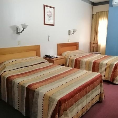 Hotel Astromundo レイノサ エクステリア 写真