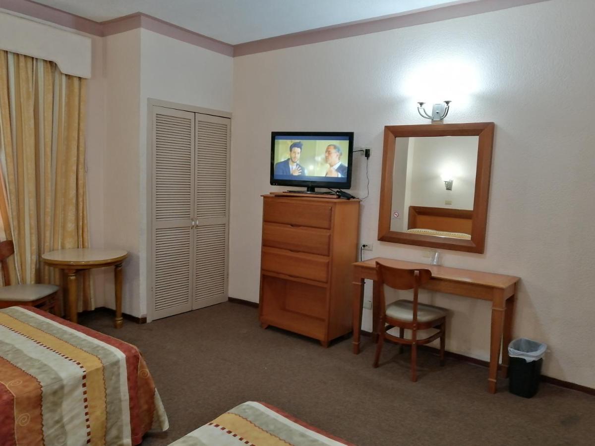 Hotel Astromundo レイノサ エクステリア 写真